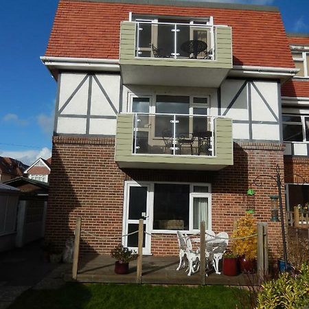 Gables Court Holiday Apartments Swanage Esterno foto