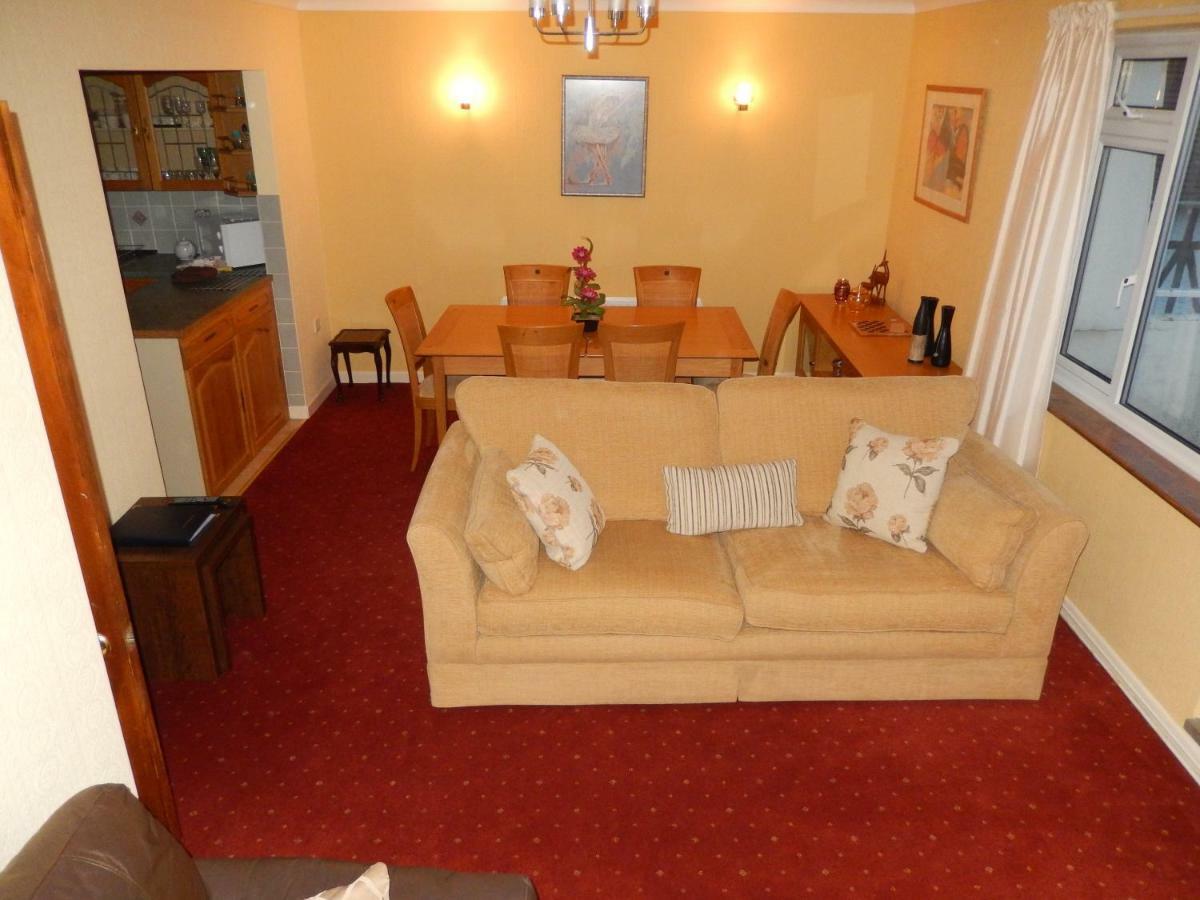 Gables Court Holiday Apartments Swanage Esterno foto